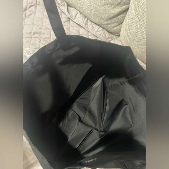 Chanel Precision Tote NEW - Picture 6 of 6